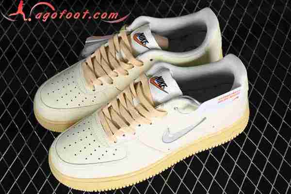 Nike Air Force 1'07 Low Jaune DO9456-100